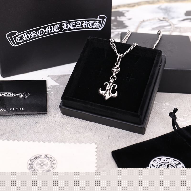 Ch**me He**ts necklaces